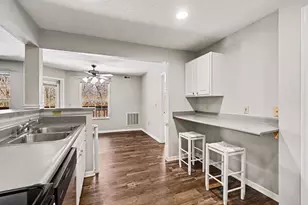 198 Langshire Ct, Florence, KY 41042 - Photo 7