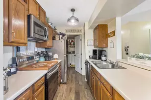 90 Creekwood Dr, Wilder, KY 41071 - Photo 9