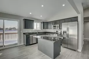 110 Churchill Dr, Williamstown, KY 41097 - Photo 1