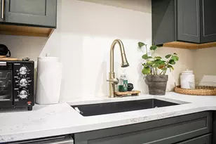 1406 Greenup St, Covington, KY 41011 - Photo 5