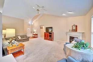 2736 Coachlight Ln, Burlington, KY 41005 - Photo 5