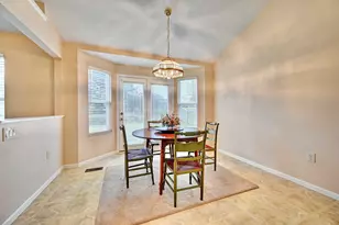 2736 Coachlight Ln, Burlington, KY 41005 - Photo 9