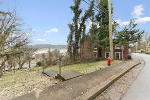 331 W 3rd St, Maysville, KY 41056 - Photo 49