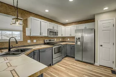 9258 Hawksridge Drive, Covington, KY 41017 - Photo 5