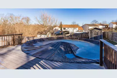 9258 Hawksridge Drive, Covington, KY 41017 - Photo 7