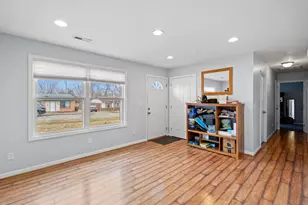 40 Plymouth Ln, Elsmere, KY 41018 - Photo 5