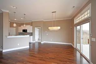 349 Skyview Ct, Ludlow, KY 41016 - Photo 9