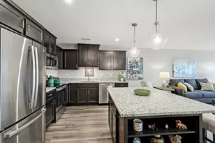 648 Foxhill Dr, Crescent Springs, KY 41017 - Photo 5