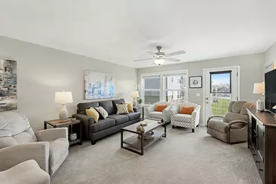 648 Foxhill Drive #9-203, Crescent Springs, KY 41017 - Photo 9