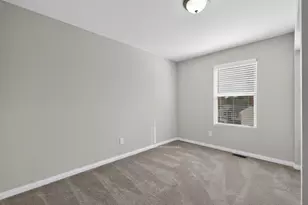 931 Shadowridge Dr, Elsmere, KY 41018 - Photo 9