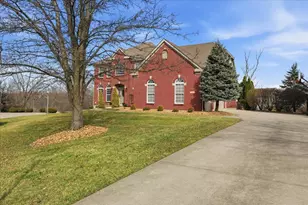 913 Ashridge Ct, Erlanger, KY 41018 - Photo 1