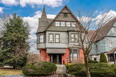 634 Greenup Street, Covington, KY 41011 - Photo 1