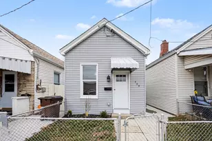 704 W 35th St, Covington, KY 41015 - Photo 1