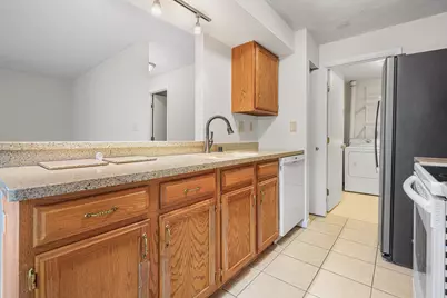 210 Willowbrook Ct Court #7, Wilder, KY 41071 - Photo 11