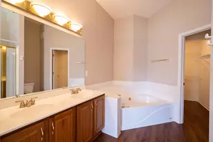 8589 Commons Ct, Florence, KY 41042 - Photo 13