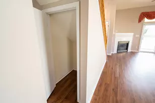 8589 Commons Ct, Florence, KY 41042 - Photo 7