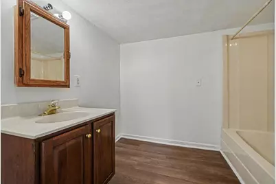 29 Veterans Drive, Highland Heights, KY 41076 - Photo 9