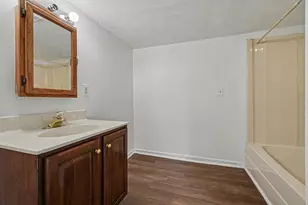 29 Veterans Dr, Highland Heights, KY 41076 - Photo 9