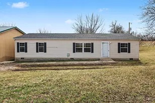 39 Greenwood-Portland Rd, Demossville, KY 41033 - Photo 1