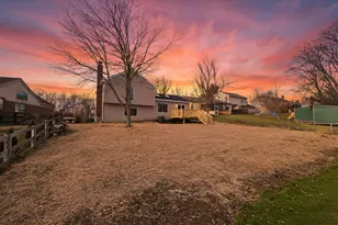 1809 Promontory Dr, Florence, KY 41042 - Photo 3