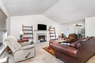 1365 Cairns Ct, Independence, KY 41051 - Photo 5