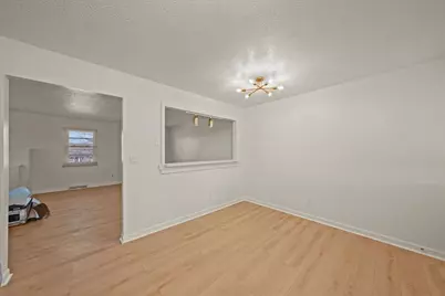 2237 Wideview Dr Drive, Covington, KY 41011 - Photo 11