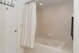 818 Horseshoe Ln, Florence, KY 41042 - Photo 23