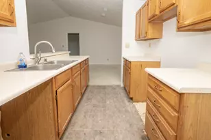 25 Rio Grande Cir, Florence, KY 41042 - Photo 9