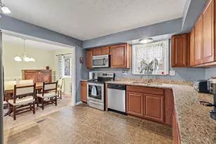 7775 Cedar Wood Cir, Florence, KY 41042 - Photo 9