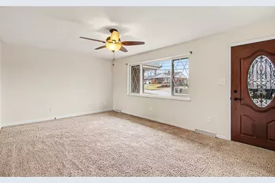 6 Spruce Drive, Florence, KY 41042 - Photo 5