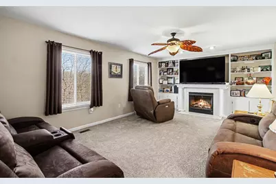 2057 Glenview Drive, Hebron, KY 41048 - Photo 5