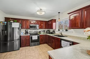 2057 Glenview Dr, Hebron, KY 41048 - Photo 9