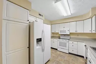 2097 Clareglen Dr, Crescent Springs, KY 41017 - Photo 7