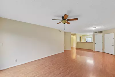 2097 Clareglen Drive #102, Crescent Springs, KY 41017 - Photo 3