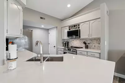 200 S Watchtower Drive #303, Wilder, KY 41076 - Photo 13