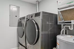 200 S Watchtower Dr, Wilder, KY 41076 - Photo 23