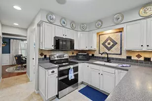 6647 Jade Ct, Burlington, KY 41005 - Photo 11