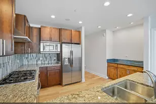 400 Riverboat Row, Newport, KY 41071 - Photo 11