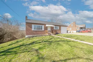 581 Valley View Dr, Taylor Mill, KY 41015 - Photo 1