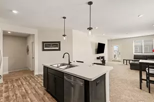 713 Somerset Blvd, Florence, KY 41042 - Photo 5