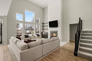 854 Fairbanks Ln, Newport, KY 41071 - Photo 19