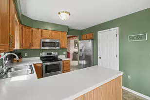 1233 Mesa Dr, Erlanger, KY 41018 - Photo 7