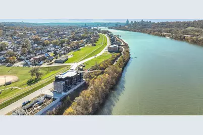 745 Manhattan Boulevard #403, Dayton, KY 41074 - Photo 3