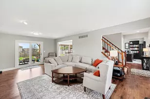 2131 Silverwood Ct, Florence, KY 41042 - Photo 3