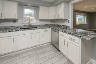 758 Rogers Rd, Villa Hills, KY 41017 - Photo 5