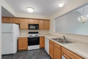 7455 Ridge Edge Ct, Florence, KY 41042 - Photo 3