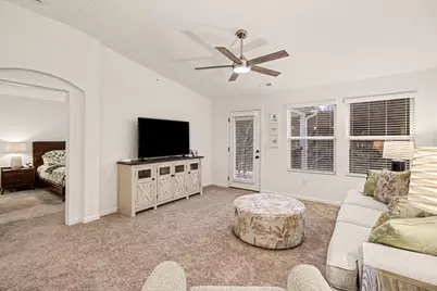 4630 Bentwood Hills Drive #3-302, Wilder, KY 41071 - Photo 5