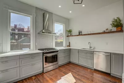 562 E 4th Street E, Newport, KY 41071 - Photo 9