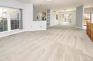 10759 Crown Pointe Dr, Union, KY 41091 - Photo 5