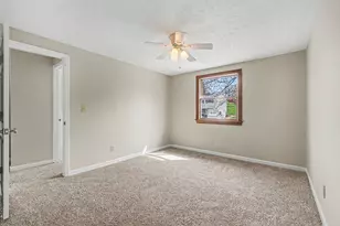 3060 Featherstone Dr, Burlington, KY 41005 - Photo 11